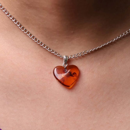 Amber Mini Heart Pendant In Silver (0-1gm)