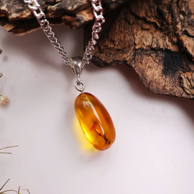 Amber Pendant Insect In Silver (0-1GM)